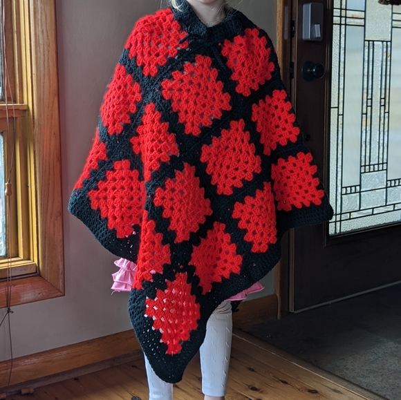 HANDMADE crocheted granny square shawl cape - Picture 2 of 6